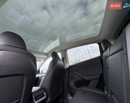 Черный Тесла Model Y, объемом двигателя 0 л и пробегом 14 тыс. км за 27500 $, фото 8 на Automoto.ua