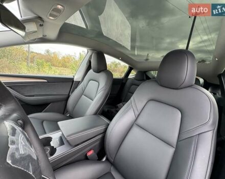 Черный Тесла Model Y, объемом двигателя 0 л и пробегом 14 тыс. км за 27500 $, фото 10 на Automoto.ua
