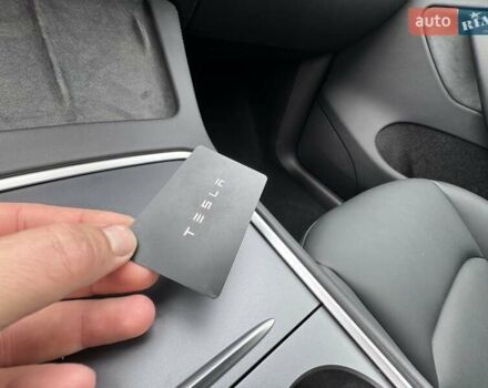 Черный Тесла Model Y, объемом двигателя 0 л и пробегом 14 тыс. км за 27500 $, фото 15 на Automoto.ua