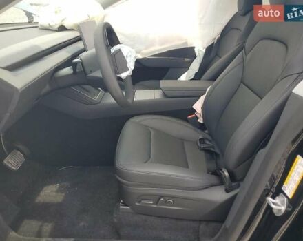 Черный Тесла Model Y, объемом двигателя 0 л и пробегом 1 тыс. км за 43000 $, фото 6 на Automoto.ua