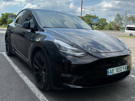 Тесла Model Y 2021 в Днепре (Днепропетровске) на Automoto.ua Черный Тесла Model Y, объемом двигателя 0 л и пробегом 50 тыс. км за 29000 $, фото 1 на Automoto.ua