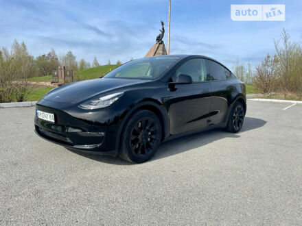 Черный Тесла Model Y, объемом двигателя 0 л и пробегом 55 тыс. км за 34900 $, фото 1 на Automoto.ua