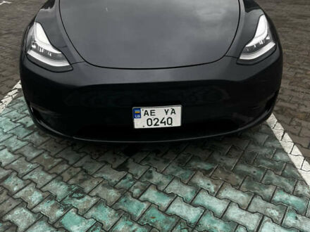 Тесла Model Y 2021 в Днепре (Днепропетровске) на Automoto.ua Черный Тесла Model Y, объемом двигателя 0 л и пробегом 28 тыс. км за 24500 $, фото 1 на Automoto.ua