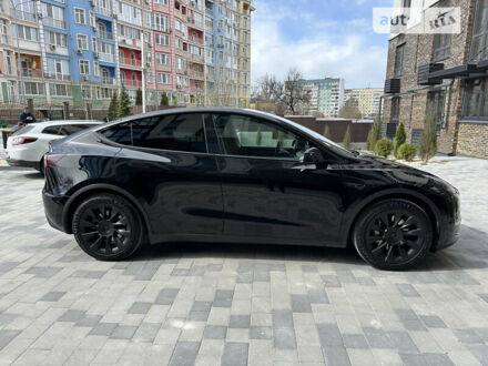 Черный Тесла Model Y, объемом двигателя 0 л и пробегом 20 тыс. км за 33500 $, фото 1 на Automoto.ua