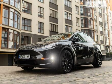 Тесла Model Y 2021 в Ивано-Франковске на Automoto.ua Черный Тесла Model Y, объемом двигателя 0 л и пробегом 25 тыс. км за 54000 $, фото 1 на Automoto.ua