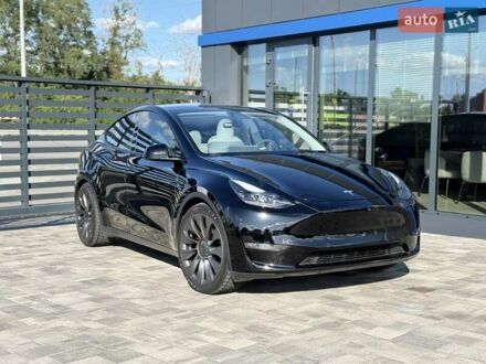 Тесла Model Y 2021 в Ровно на Automoto.ua Черный Тесла Model Y, объемом двигателя 0 л и пробегом 50 тыс. км за 22900 $, фото 1 на Automoto.ua