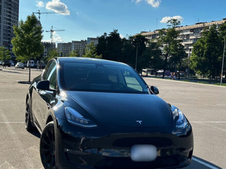 Черный Тесла Model Y, объемом двигателя 0 л и пробегом 21 тыс. км за 49999 $, фото 1 на Automoto.ua