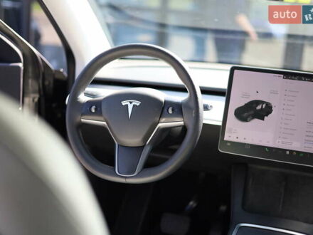 Тесла Model Y 2021 в Львове на Automoto.ua Черный Тесла Model Y, объемом двигателя 0 л и пробегом 43 тыс. км за 22990 $, фото 1 на Automoto.ua
