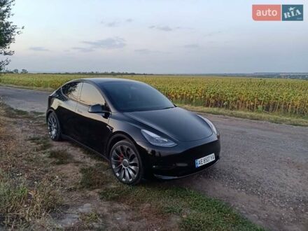 Тесла Model Y 2021 в Днепре (Днепропетровске) на Automoto.ua Черный Тесла Model Y, объемом двигателя 0 л и пробегом 60 тыс. км за 26500 $, фото 1 на Automoto.ua