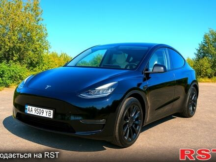 Тесла Model Y 2021 в Киеве на Automoto.ua Черный Тесла Model Y, объемом двигателя 0 л и пробегом 82 тыс. км за 30000 $, фото 1 на Automoto.ua