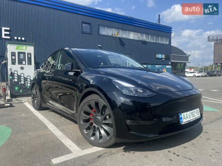 Тесла Model Y 2022 в Киеве на Automoto.ua Черный Тесла Model Y, объемом двигателя 0 л и пробегом 45 тыс. км за 24800 $, фото 1 на Automoto.ua