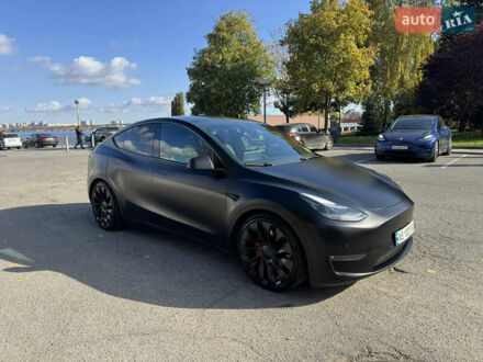 Тесла Model Y 2022 в Днепре (Днепропетровске) на Automoto.ua Черный Тесла Model Y, объемом двигателя 0 л и пробегом 50 тыс. км за 39999 $, фото 1 на Automoto.ua