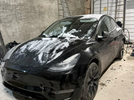 Черный Тесла Model Y, объемом двигателя 0 л и пробегом 99 тыс. км за 18000 $, фото 1 на Automoto.ua