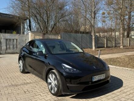 Черный Тесла Model Y, объемом двигателя 0 л и пробегом 64 тыс. км за 25000 $, фото 1 на Automoto.ua