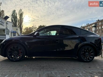 Черный Тесла Model Y, объемом двигателя 0 л и пробегом 43 тыс. км за 25000 $, фото 1 на Automoto.ua