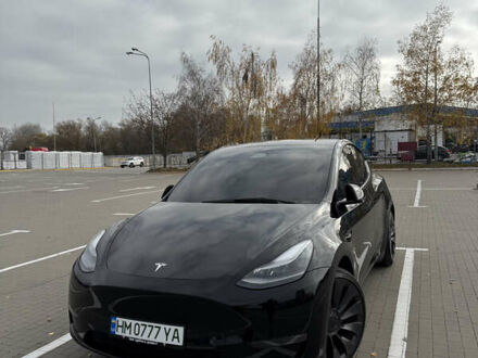 Черный Тесла Model Y, объемом двигателя 0 л и пробегом 25 тыс. км за 32000 $, фото 1 на Automoto.ua