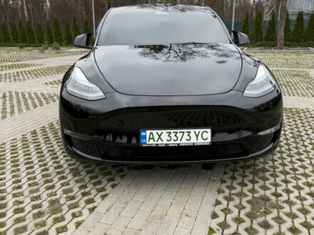 Черный Тесла Model Y, объемом двигателя 0 л и пробегом 80 тыс. км за 28000 $, фото 1 на Automoto.ua
