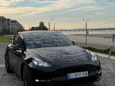 Черный Тесла Model Y, объемом двигателя 0 л и пробегом 45 тыс. км за 27500 $, фото 1 на Automoto.ua