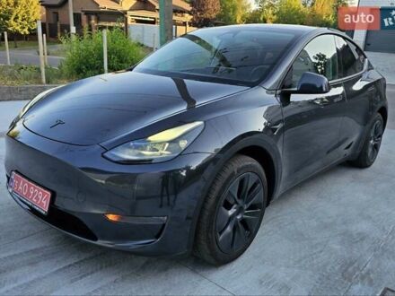 Тесла Model Y 2024 в Днепре (Днепропетровске) на Automoto.ua Черный Тесла Model Y, объемом двигателя 0 л и пробегом 3 тыс. км за 28300 $, фото 1 на Automoto.ua