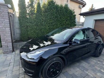Тесла Model Y 2024 у Києві на Automoto.ua Чорний Тесла Model Y, об'ємом двигуна 0 л та пробігом 32 тис. км за 29900 $, фото 1 на Automoto.ua