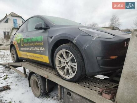 Черный Тесла Model Y, объемом двигателя 0 л и пробегом 80 тыс. км за 18400 $, фото 1 на Automoto.ua