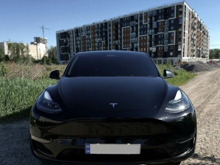 Черный Тесла Model Y, объемом двигателя 0 л и пробегом 35 тыс. км за 31500 $, фото 1 на Automoto.ua