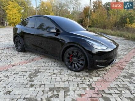 Тесла Model Y 2024 в Харькове на Automoto.ua Черный Тесла Model Y, объемом двигателя 0 л и пробегом 21 тыс. км за 35000 $, фото 1 на Automoto.ua