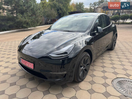 Тесла Model Y 2025 у Кривому Розі на Automoto.ua Чорний Тесла Model Y, об'ємом двигуна 0 л та пробігом 15 тис. км за 33000 $, фото 1 на Automoto.ua