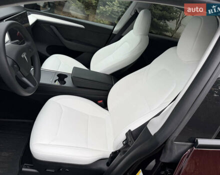 Фиолетовый Тесла Model Y, объемом двигателя 0 л и пробегом 44 тыс. км за 32000 $, фото 21 на Automoto.ua