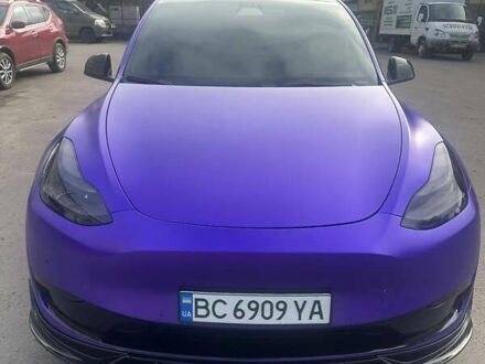 Фиолетовый Тесла Model Y, объемом двигателя 0 л и пробегом 29 тыс. км за 33000 $, фото 1 на Automoto.ua