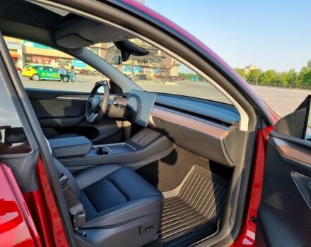 Красный Тесла Model Y, объемом двигателя 0 л и пробегом 16 тыс. км за 31500 $, фото 6 на Automoto.ua