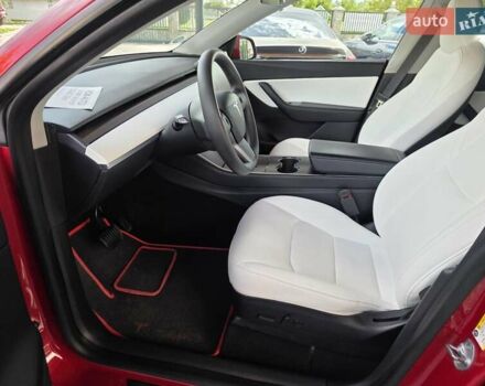Красный Тесла Model Y, объемом двигателя 0 л и пробегом 72 тыс. км за 22999 $, фото 37 на Automoto.ua