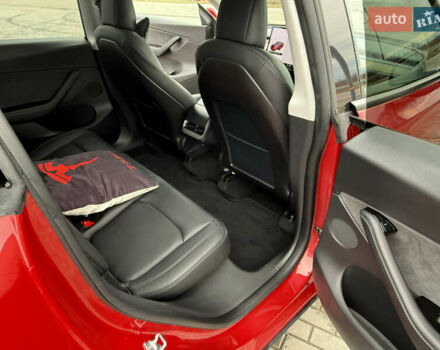 Красный Тесла Model Y, объемом двигателя 0 л и пробегом 80 тыс. км за 21500 $, фото 9 на Automoto.ua