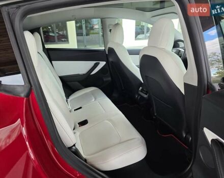 Красный Тесла Model Y, объемом двигателя 0 л и пробегом 72 тыс. км за 22999 $, фото 55 на Automoto.ua