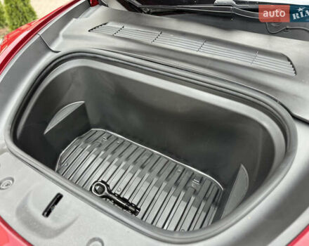 Красный Тесла Model Y, объемом двигателя 0 л и пробегом 157 тыс. км за 21300 $, фото 26 на Automoto.ua