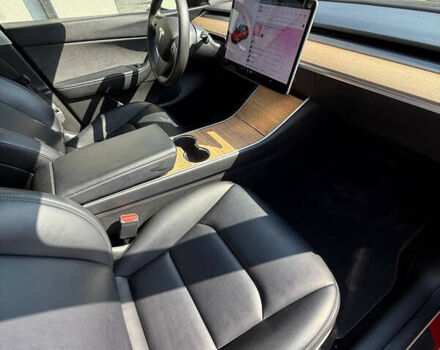 Красный Тесла Model Y, объемом двигателя 0 л и пробегом 100 тыс. км за 21900 $, фото 12 на Automoto.ua