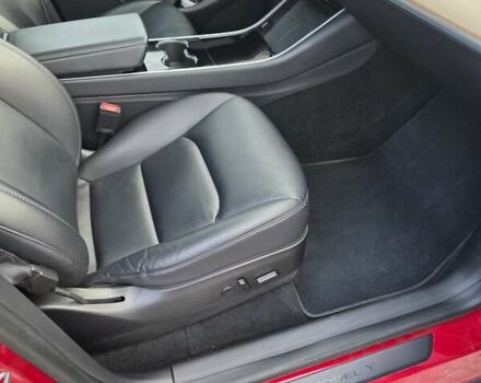 Красный Тесла Model Y, объемом двигателя 0 л и пробегом 130 тыс. км за 22900 $, фото 17 на Automoto.ua