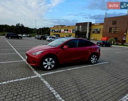 Красный Тесла Model Y, объемом двигателя 0 л и пробегом 130 тыс. км за 22900 $, фото 1 на Automoto.ua