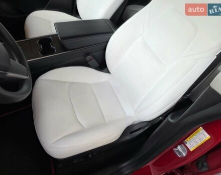 Красный Тесла Model Y, объемом двигателя 0 л и пробегом 72 тыс. км за 22999 $, фото 40 на Automoto.ua