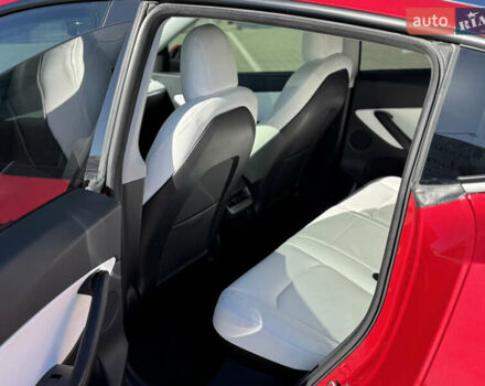 Червоний Тесла Model Y, об'ємом двигуна 0 л та пробігом 160 тис. км за 23500 $, фото 18 на Automoto.ua
