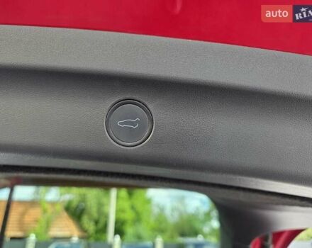 Красный Тесла Model Y, объемом двигателя 0 л и пробегом 72 тыс. км за 22999 $, фото 46 на Automoto.ua