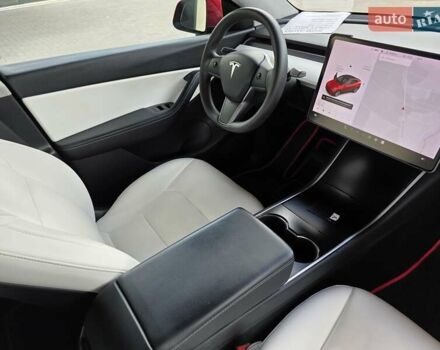 Красный Тесла Model Y, объемом двигателя 0 л и пробегом 72 тыс. км за 22999 $, фото 51 на Automoto.ua