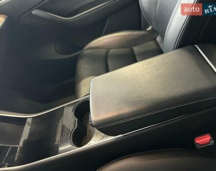 Червоний Тесла Model Y, об'ємом двигуна 0 л та пробігом 107 тис. км за 24100 $, фото 17 на Automoto.ua