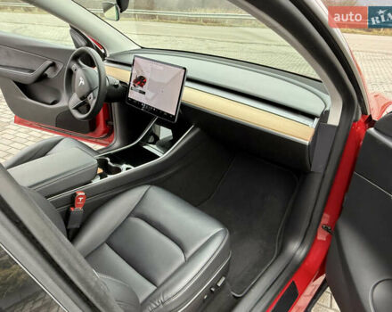 Красный Тесла Model Y, объемом двигателя 0 л и пробегом 80 тыс. км за 21500 $, фото 10 на Automoto.ua
