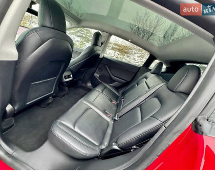 Червоний Тесла Model Y, об'ємом двигуна 0 л та пробігом 100 тис. км за 25900 $, фото 7 на Automoto.ua
