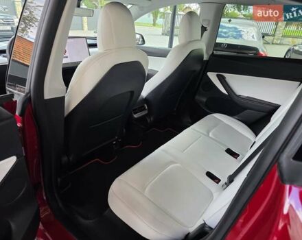 Красный Тесла Model Y, объемом двигателя 0 л и пробегом 72 тыс. км за 22999 $, фото 42 на Automoto.ua