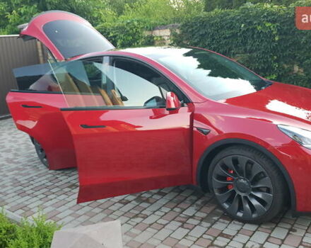 Тесла Model Y 2020 в Киеве на Automoto.ua Красный Тесла Model Y, объемом двигателя 0 л и пробегом 136 тыс. км за 23500 $, фото 17 на Automoto.ua