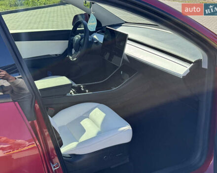 Червоний Тесла Model Y, об'ємом двигуна 0 л та пробігом 160 тис. км за 23500 $, фото 16 на Automoto.ua