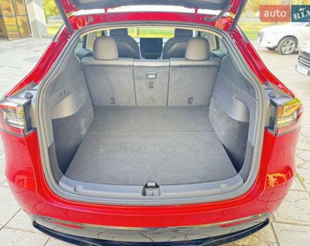 Красный Тесла Model Y, объемом двигателя 0 л и пробегом 58 тыс. км за 25500 $, фото 3 на Automoto.ua