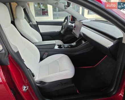 Красный Тесла Model Y, объемом двигателя 0 л и пробегом 72 тыс. км за 22999 $, фото 48 на Automoto.ua